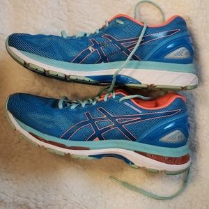 Womens Asics Gel-Nimbus tennis shoe